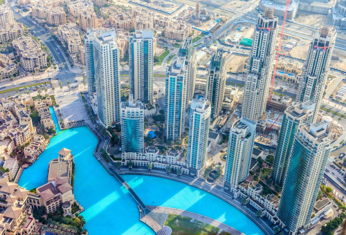 Downtown Dubai vs Business Bay Best for Airbnb